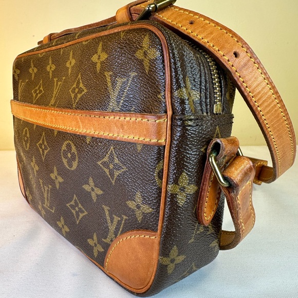 Louis Vuitton Monogram Trocadero crossbody leather 882TH France 1988 - Picture 9 of 17